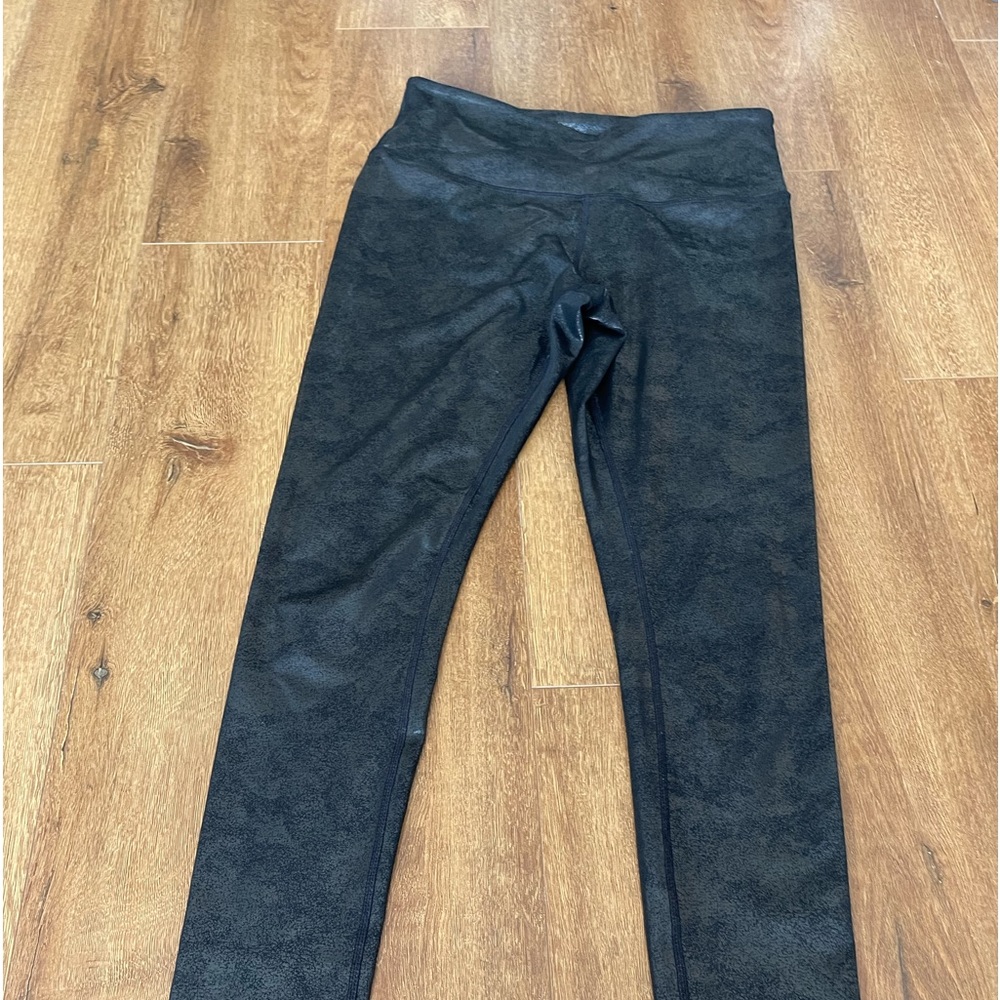 leggings looks  like leather